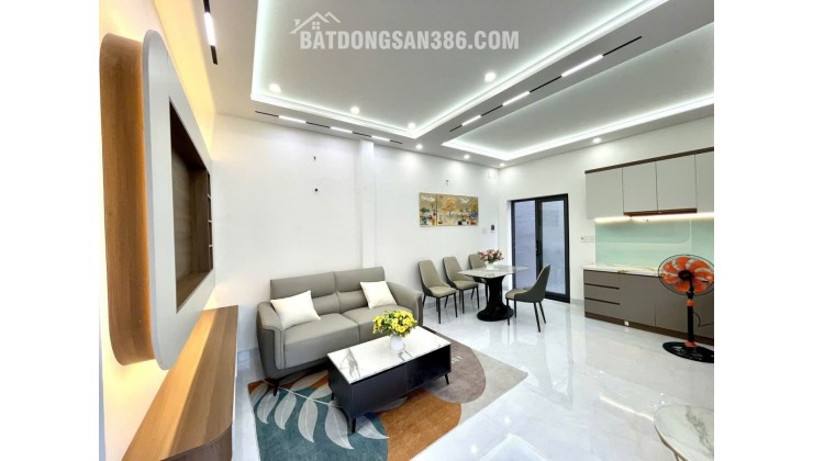NHÀ ĐẸP SỐ RIÊNG ĐƯỜNG XE HƠI ,  PHÚ THUẬN Q7 (4,2X8 ) 2 TẦNG CHỈ 4 TỶ 380 TR FULL NỘI THẤT