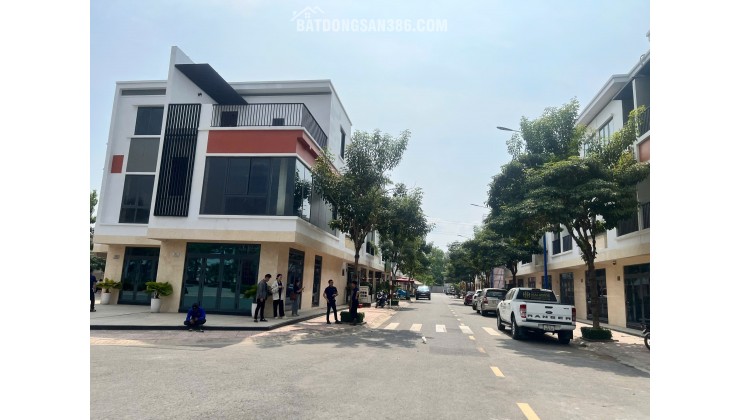 NHÀ PHỐ SỔ SẴN COMPOUND CAO CẤP TP.HCM - 15 phút tới AEON MALL: 3,2 TỶ. Vũ 0933910039
