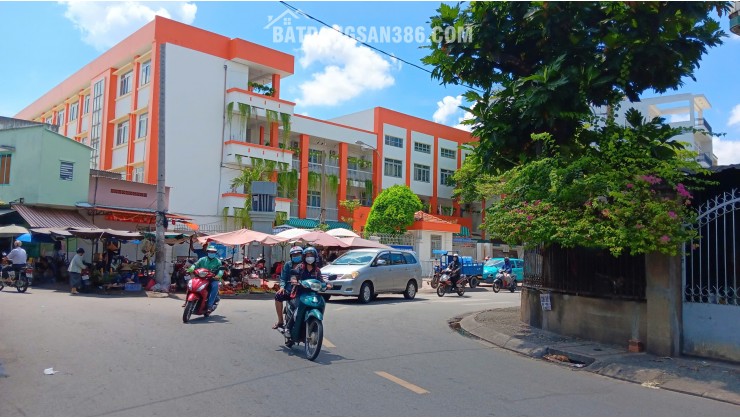 NHÀ MẶT TIỀN LÔ GÓC KINH DOANH ĐỈNH TRỊNH ĐÌNH TRỌNG - PHÚ TRUNG- TÂN PHÚ- DT 5.1*22m - 5TẦNG BTCT-CHỈ 18.X TỶ