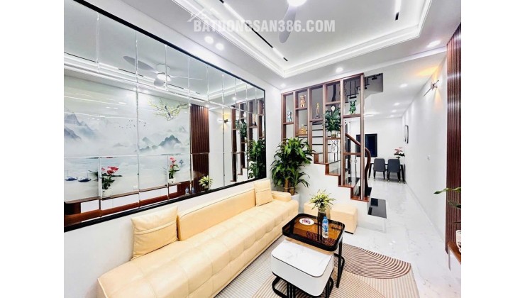 Tổ ấm lý tưởng  – Khu Phố Văn Minh, Dân Trí Cao – Con Cái Đi Học Tiện Lợi Đủ Đường