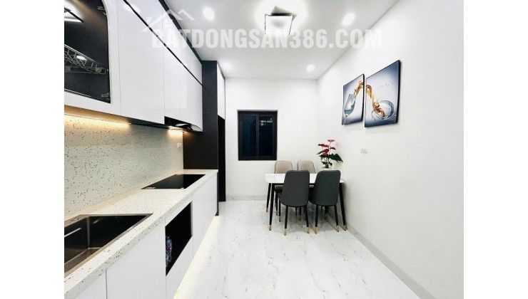 Tổ ấm lý tưởng  – Khu Phố Văn Minh, Dân Trí Cao – Con Cái Đi Học Tiện Lợi Đủ Đường