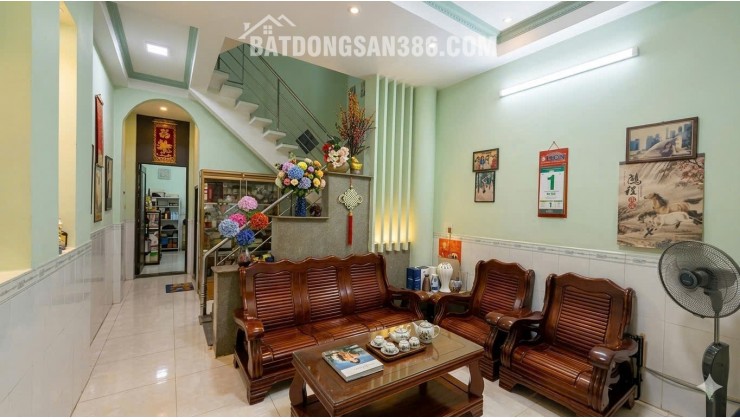 Ngay   Nguyễn Sơn - Tân Phú -Hẻm Xe Hơi Né  - Nhà 3 Tầng -80m2  - CHỈ NHỈNH 8 TỶ
