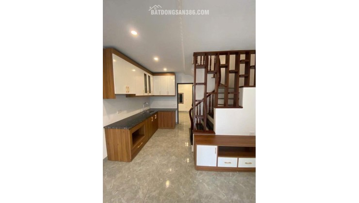 Bán nhà Tả Thanh Oai,3PN, gần chọ, trường học, giao thông thuận tiện