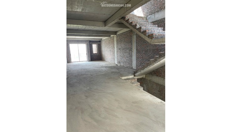 HOT CHÍNH CHỦ BÁN NHANH shophouse vị trí đẹp ngay ngã 3 view vườn hoa sát Wisteria Hinode Royal Park