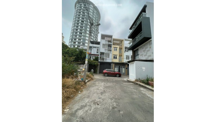 Đất trống 4x20+ 8x20+ 12x20m Hẻm 1365 Huỳnh Tấn Phát phường Phú Thuận Q7