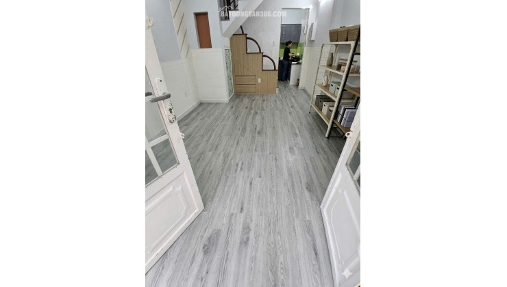 HUỲNH THIỆN LỘC TÂN PHÚ DIỆN TÍCH SỬ DỤNG GẦN 100M  3 TẦNG  HẺM XE  HƠI THÔNG   5.5 TỶ TL
