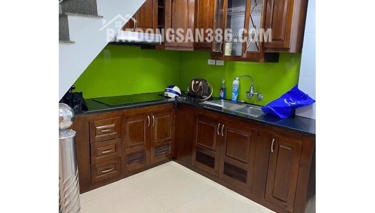 Chính chủ bán nhà trong ngõ 612 La Thành, phường Giảng Võ, Ba Đình, Hà Nội