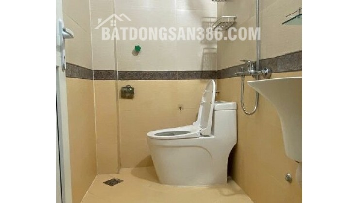 Chính chủ bán nhà trong ngõ 612 La Thành, phường Giảng Võ, Ba Đình, Hà Nội