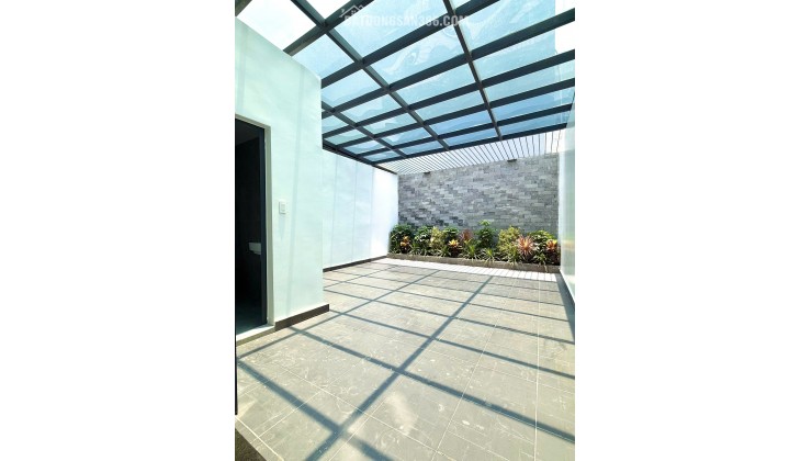 Nhà độc lập ô tô đỗ cách nhà 10m sân vườn sau siêu rộng siêu thoáng tại Thiên Lôi Aeon Mall