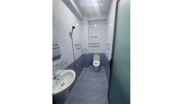 CHO THUÊ PHÒNG TRỌ MẶT TIỀN ĐƯỜNG ĐẶNG CHẤT P2 Q8. LH:0949757339