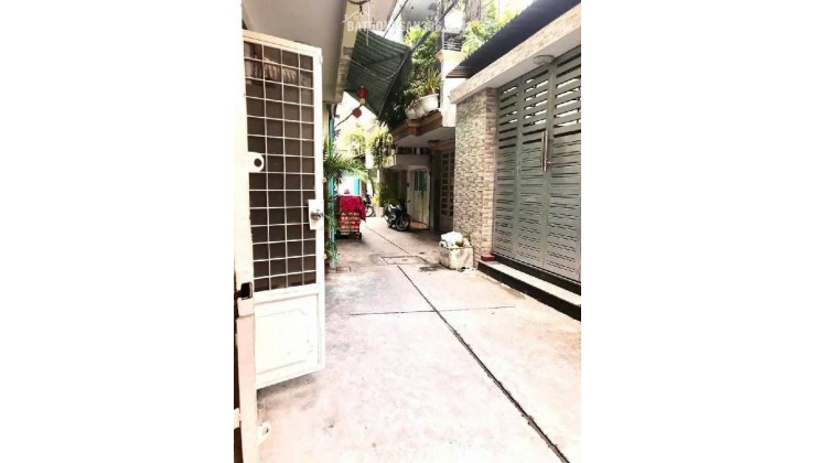 Tân Bình-  hoàn công  3.5*7.5m - 3 tầng Btct - hẻm thẳng 1 trục