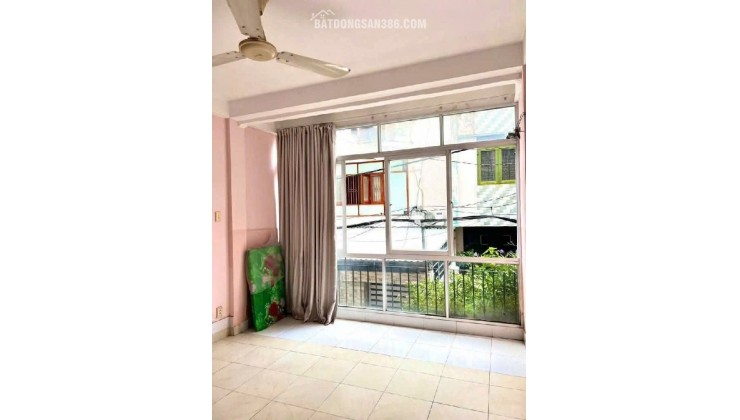 Tân Bình-  hoàn công  3.5*7.5m - 3 tầng Btct - hẻm thẳng 1 trục