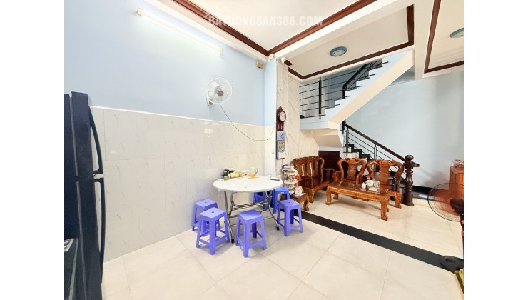 BÁN NHÀ ĐỒNG NAI QUẬN 10  - GẦN MẶT TIỀN - KHU VIP