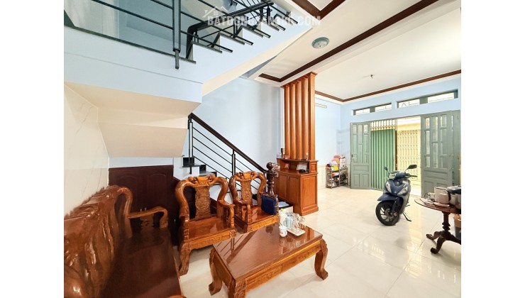 BÁN NHÀ ĐỒNG NAI QUẬN 10  - GẦN MẶT TIỀN - KHU VIP
