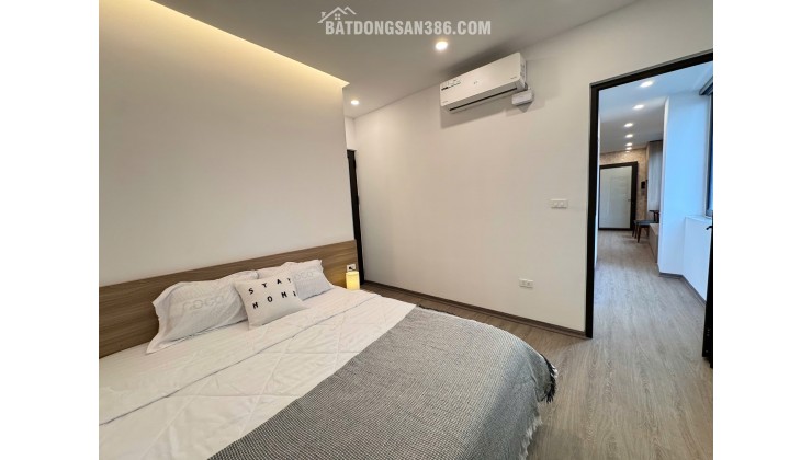 Căn hộ dịch vụ 2 ngủ ở Âu Cơ đầy đủ đồ có ban công
