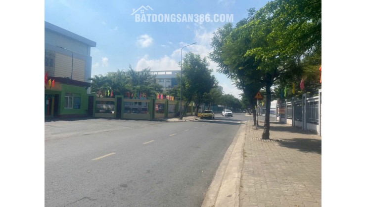 Bán đất tại Phạm Thị Ba, Phường Phú Thuận Q7. Dt 4x13 + 4x18+ 4,37x16m