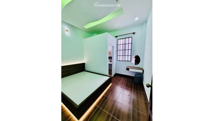 NHÀ ĐẸP 4 TẦNG, TRUNG TÂM P.10, 5 PHÒNG, CHỈ NHỈNH 5 TỶ