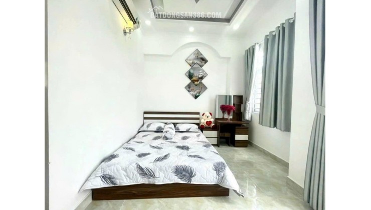 NHÀ HẺM XE HƠI, CẠNH PHÚ MỸ HƯNG, HƠN 5 TỶ, 3 TẦNG KIÊN CỐ