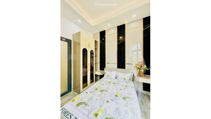 LÔ GÓC, NGAY THỐNG NHẤT, 4 TẦNG ĐÚC + MÁI BTCT , FULL NT  6 PHÒNG, 5 WC, GIÁ CHỈ NHỈNH 6 TỶ.