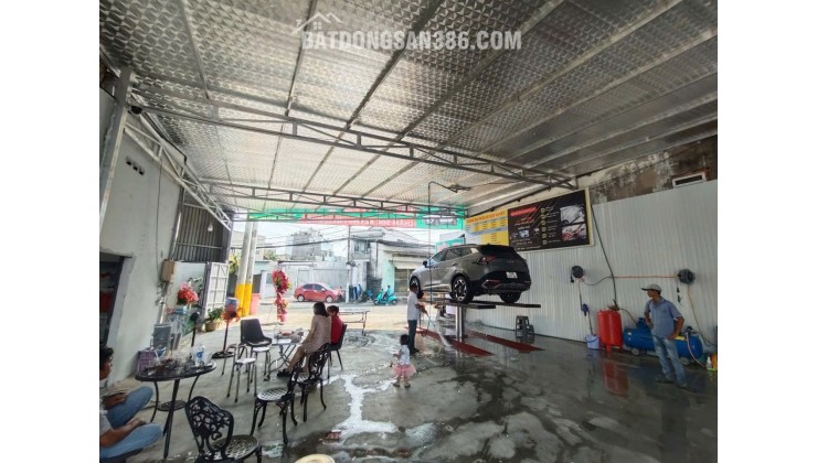 Sang nhượng mặt bằng kinh doanh bãi giữ xe - rửa xe ô tô diện tích 1.850m²