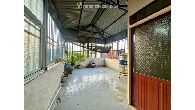 Bán nhà riêng tại 18/133 Chùa Hàng, 4,35 tỷ, 50m2, 3PN, 2WC, hướng Tây