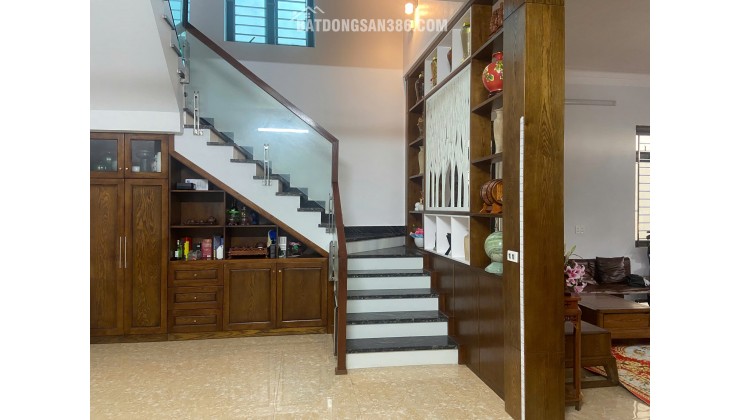Diện tích 170m2, mặt tiền: 7m giá 6,x tỷ tiện ích phù hợp cho gia đình
