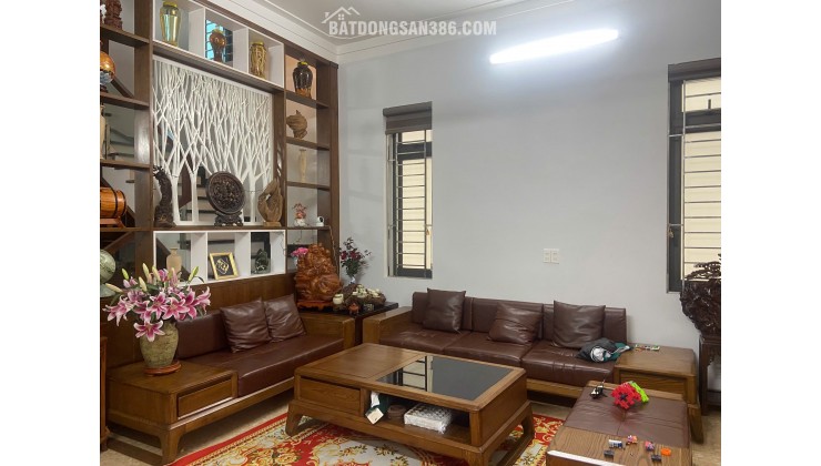 Diện tích 170m2, mặt tiền: 7m giá 6,x tỷ tiện ích phù hợp cho gia đình
