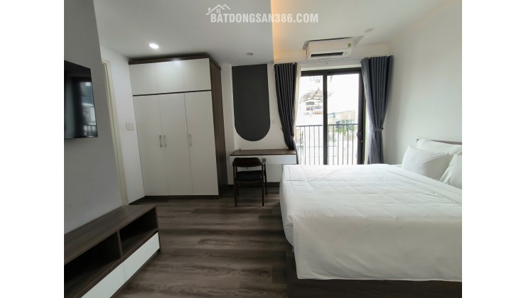 Cho thuê khách sạn, homestay ở Tô ngọc vân 200m2 x7 tầng, view hồ, full đồ