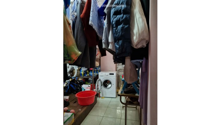 BÁN NHÀ MẶT TIỀN ĐƯỜNG QL1A, DT 43M2 SĐCC 4,5TỶ. LH:0396631136 – 0386663369.