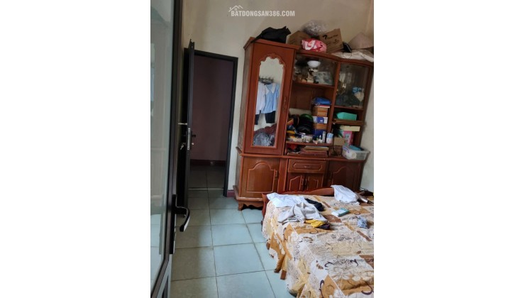 BÁN NHÀ MẶT TIỀN ĐƯỜNG QL1A, DT 43M2 SĐCC 4,5TỶ. LH:0396631136 – 0386663369.