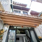 HẺM 4M, Ô TÔ LÝ THUYẾT, 30M2 , 3 TẦNG CÓ SÂN THƯỢNG MỚI ĐẸP, LẠC LONG QUÂN TÂN BÌNH GẦN QUẬN 10, NGANG ĐẸP 3.8M, CHỈ NHỈNH 3.55 TỶ TL