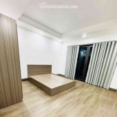 Nhà lô góc Him Lam - 48,3m² x 4 tầng, 2 mặt thoáng, 9 ban công.