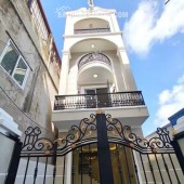 Dinh thự cổ điển chuẩn bị lên sóng 
Chợ Hàng