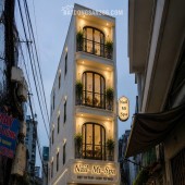 Nhà Hồ Sen 3 bước chân ra mặt đường, kinh doanh nail,mi,spa ô cê đây ce ơi
