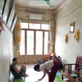BÁN NHÀ MẶT TIỀN ĐƯỜNG QL1A, DT 43M2 SĐCC 4,5TỶ. LH:0396631136 – 0386663369.