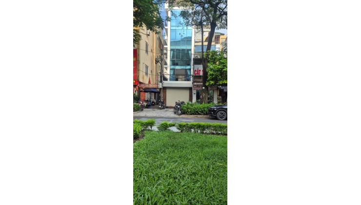 Chính chủ bán nhà mặt phố Nguyễn Cơ Thạch 45mv SĐCC LH:0969148973.
