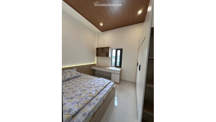 NHÀ ĐẸP 2 TẦNG NGUYỄN CÔNG HOAN 125M2 NGANG 6.4M