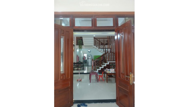 Bán nhà 2,5 tầng đường Hồ Sỹ Dương -  thông Nguyễn Phước Tần