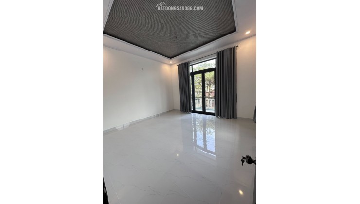 NHÀ ĐẸP 2 TẦNG NGUYỄN CÔNG HOAN 125M2 NGANG 6.4M