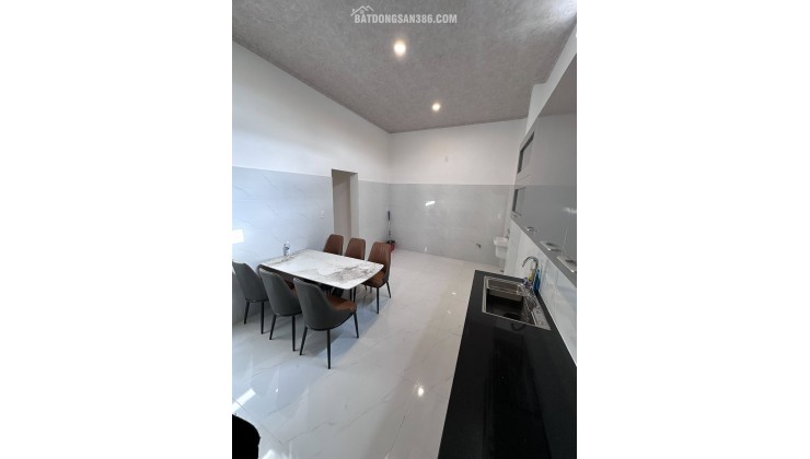 NHÀ ĐẸP 2 TẦNG NGUYỄN CÔNG HOAN 125M2 NGANG 6.4M