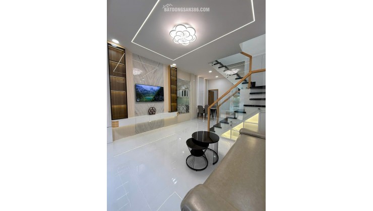 SIÊU PHẨM KẾ BÊN ĐẦM SEN, HXH CÁCH 1 CĂN RA MT – 40M2 - 6TỶ LH:0965547748.