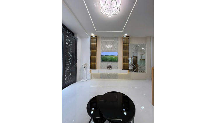 SIÊU PHẨM KẾ BÊN ĐẦM SEN, HXH CÁCH 1 CĂN RA MT – 40M2 - 6TỶ LH:0965547748.