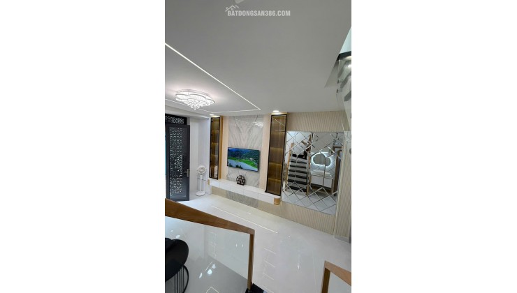 SIÊU PHẨM KẾ BÊN ĐẦM SEN, HXH CÁCH 1 CĂN RA MT – 40M2 - 6TỶ LH:0965547748.