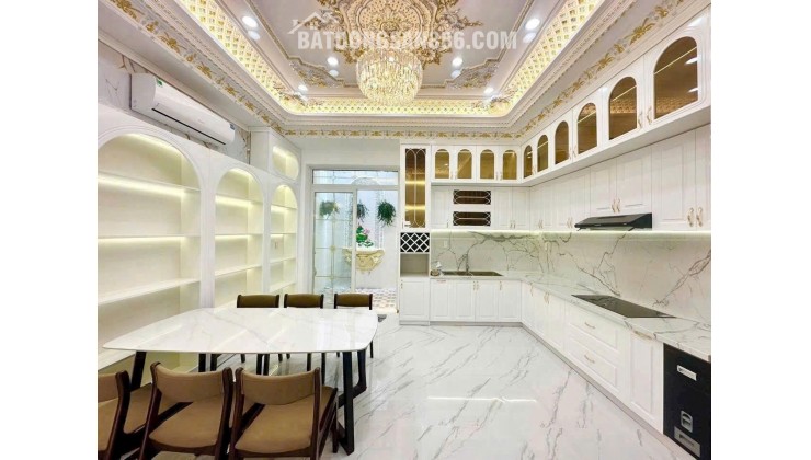 Nhà tân cổ điển, hẻm xe hơi Đào Tông Nguyên, 5x19m, chỉ hơn 8 tỷ