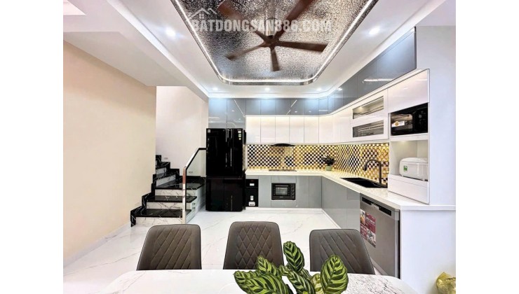 Nhà kiến trúc sư thiết kế, cạnh Phú Mỹ Hưng, chỉ hơn 9 tỷ