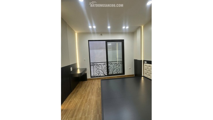 Bán nhà ngõ Hoà Bình 7, phường Bạch Mai. Diện tích sổ 20,5m2 , thực tế 24m2 ! Giá 6tỷ3
