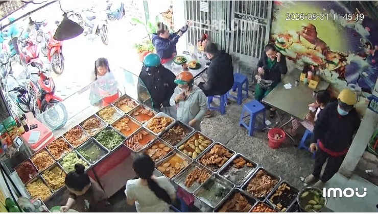 CẦN SANG NHANH MẶT BẰNG KINH DOANH QUÁN CƠM CHAY TẠI Lê Lợi gần chùa Hoằng Pháp