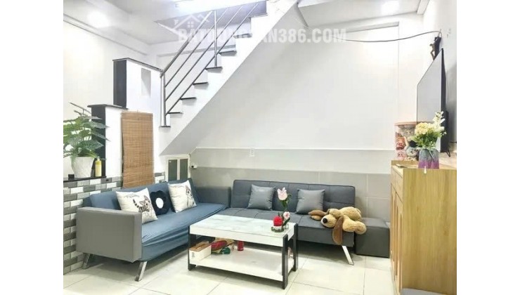 Chỉ Hơn 2 TỈ Có Ngay Nhà Ngon P9 Q8 - Gần Cầu Nguyễn Tri Phương - 3 Tầng - 4,5 x 7