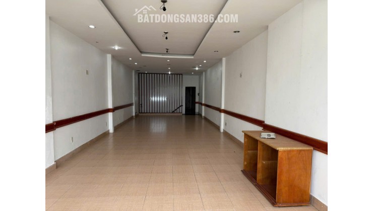 SIÊU PHẨM MẶT TIỀN CỘNG HÒA KINH DOANH SẦM UẤT – VỊ TRÍ VÀNG, DÒNG TIỀN CHO THUÊ LÊN ĐẾN 55 TRIỆU/THÁNG