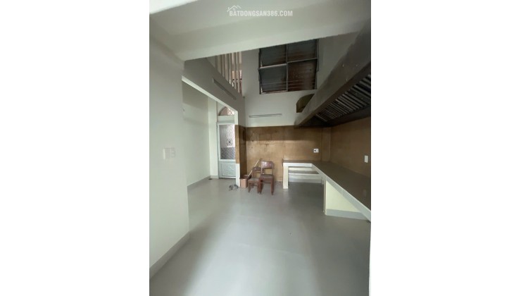 Cho Thuê Nhà Nguyên Căn Đường Trần Quốc Toản, Hải Châu, Đà Nẵng 450m² – Giá Chỉ 35 Triệu/Tháng